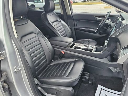 Used 2023 Ford Edge SEL image 18