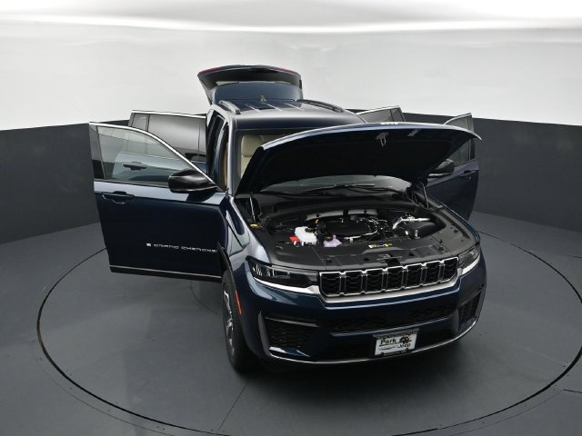New 2026 Jeep Grand Cherokee Limited AWD/4WD image 25