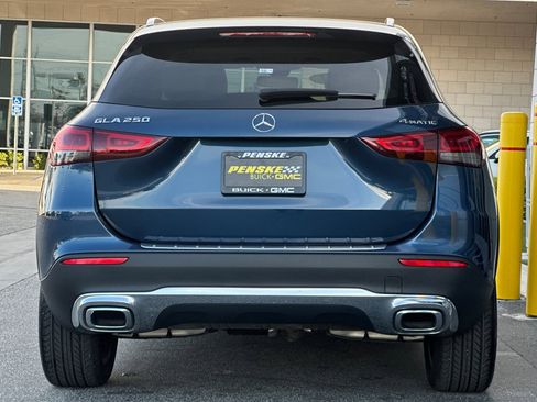 Used 2023 Mercedes-Benz GLA 250 4MATIC image 5