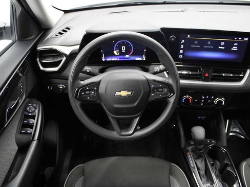 Used 2024 Chevrolet TrailBlazer LT image 15