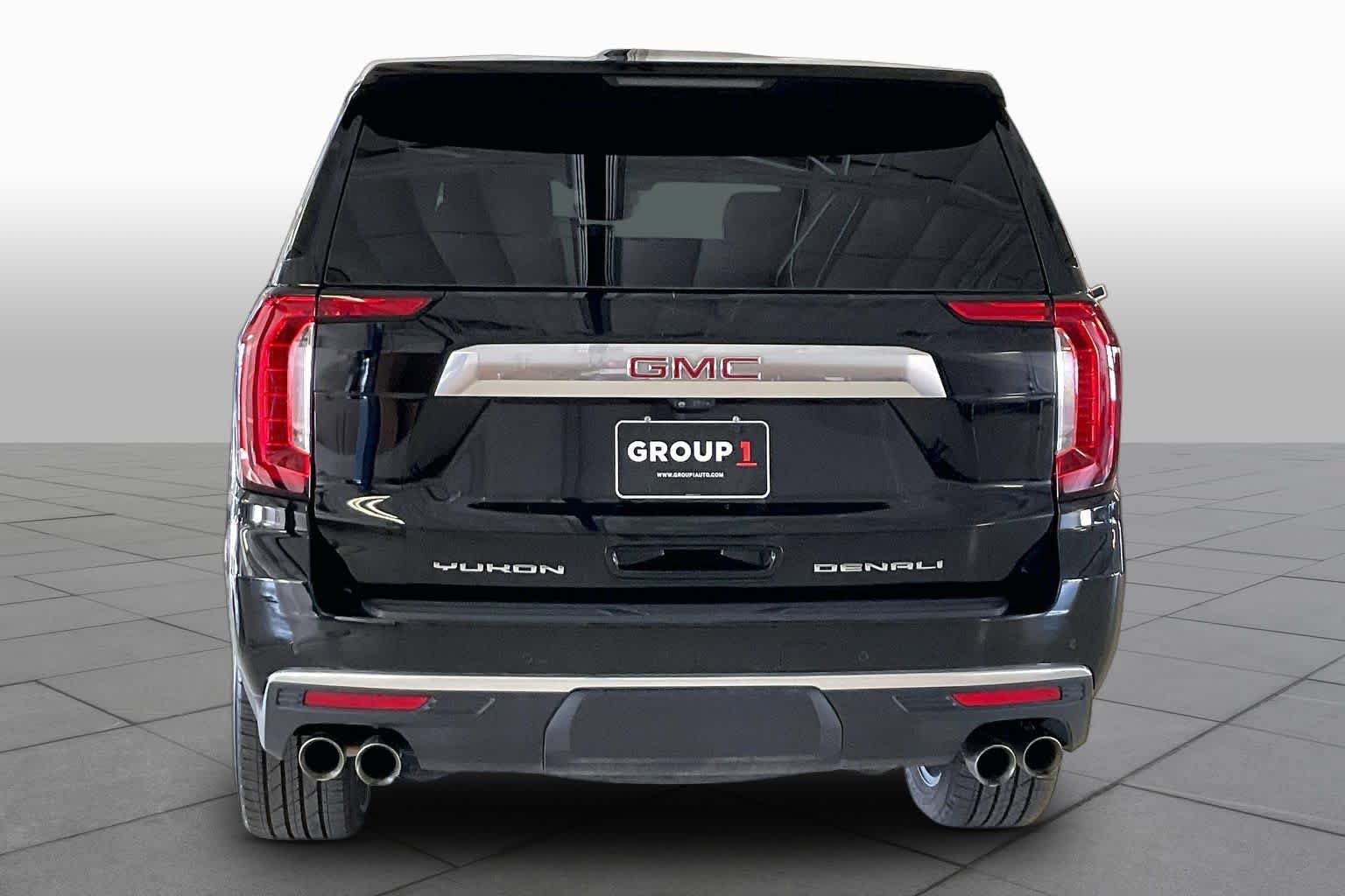 Used 2024 GMC Yukon Denali w/ Denali Reserve Package AWD/4WD image 4