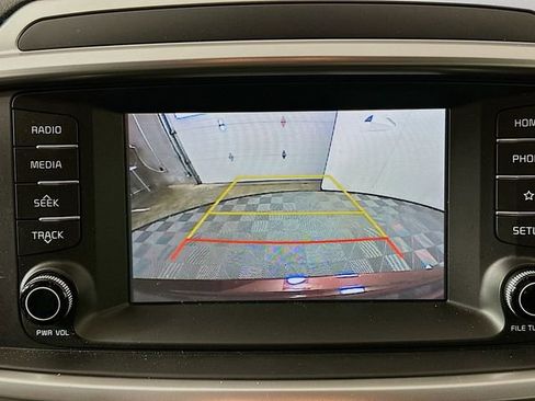 Used 2020 Kia Sorento LX w/ LX I4 Convenience Package image 13