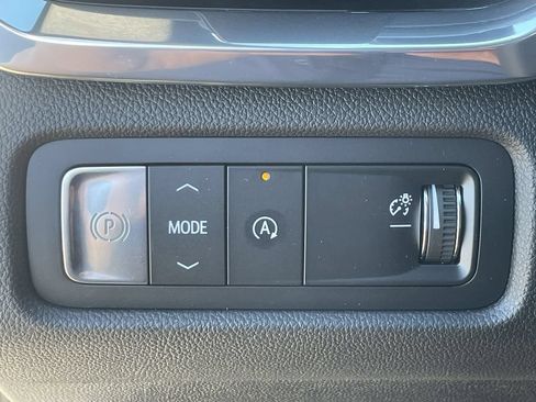 New 2026 GMC Acadia Elevation w/ Elevation Premium Package FWD image 18