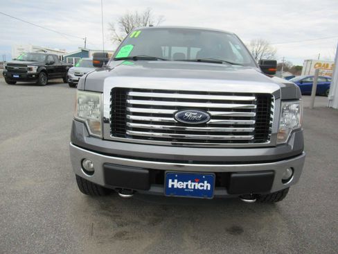Used 2011 Ford F150 XLT w/ XLT Chrome Pkg image 2