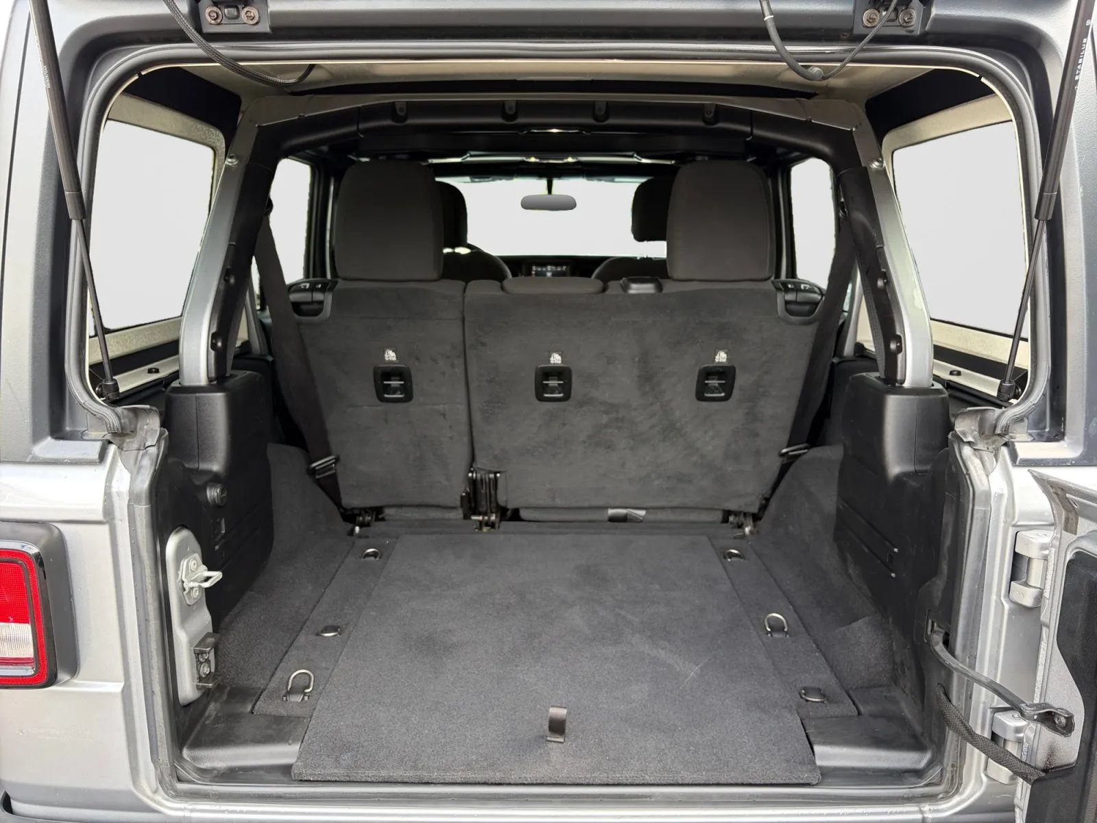Used 2020 Jeep Wrangler Unlimited Sport AWD/4WD image 16
