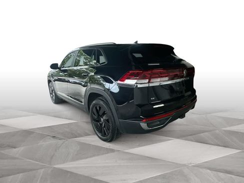 Used 2024 Volkswagen Atlas Cross Sport SE FWD image 6