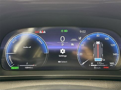 Used 2025 Toyota Crown Signia image 20