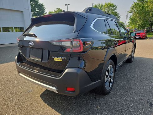 Used 2024 Subaru Outback Limited AWD/4WD image 6