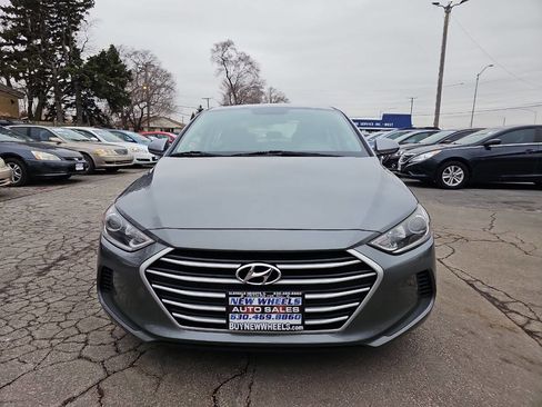 Used 2017 Hyundai Elantra SE image 4