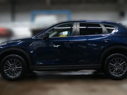 Used 2019 MAZDA CX-5 Touring image 4