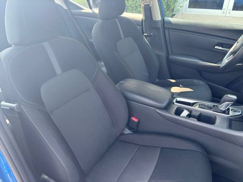 Used 2025 Nissan Sentra SV FWD image 29