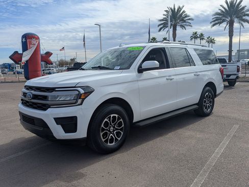 Certified 2024 Ford Expedition Max XLT image 2