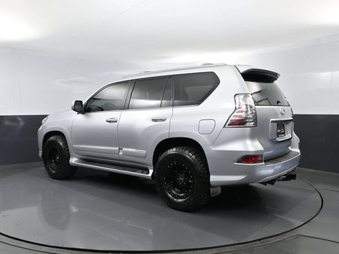 Used 2018 Lexus GX 460 w/ Navigation Package AWD/4WD image 25