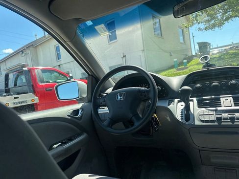 Used 2010 Honda Odyssey EX image 17