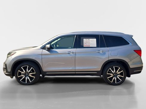 Used 2021 Honda Pilot Touring image 2