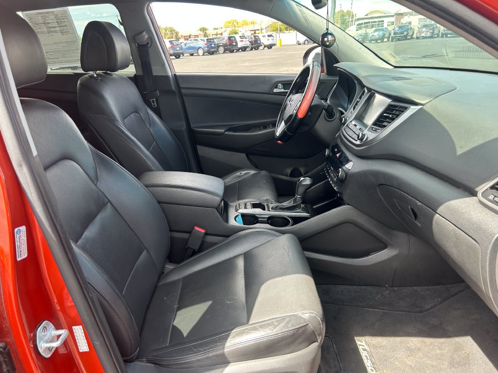 Used 2016 Hyundai Tucson Limited w/ Option Group 03 FWD image 33