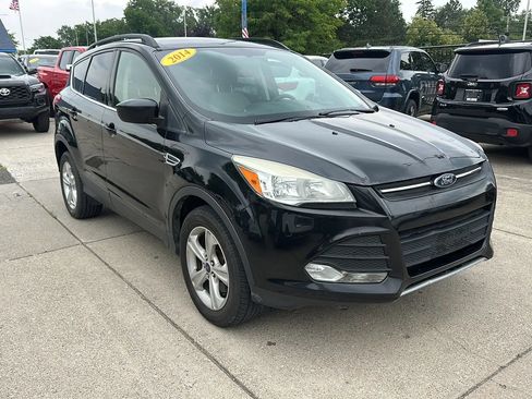 Used 2014 Ford Escape SE w/ Equipment Group 201A AWD/4WD image 3