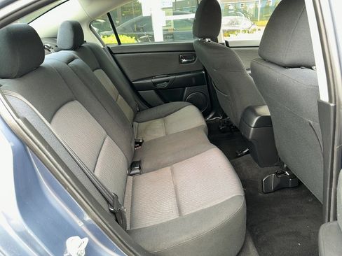 Used 2009 MAZDA MAZDA3 i Touring Value FWD image 21