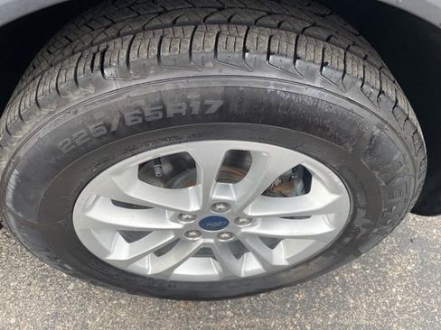 Used 2022 Ford Escape SE w/ Convenience Package image 17