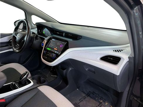 Used 2021 Chevrolet Bolt LT image 9