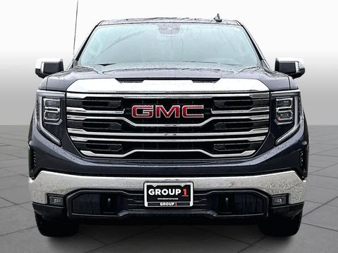 Used 2024 GMC Sierra 1500 SLT image 3