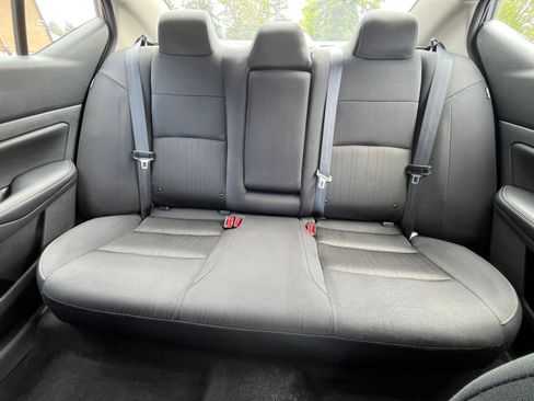 Used 2025 Nissan Altima 2.5 SV FWD image 39