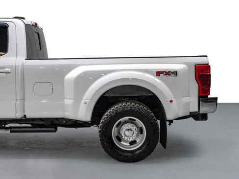 Used 2020 Ford F350 Lariat w/ Lariat Value Package image 11