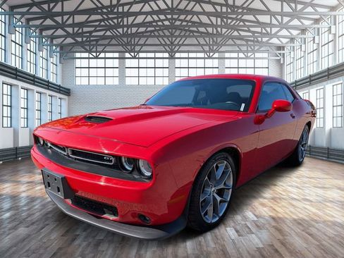 Used 2022 Dodge Challenger GT RWD image 8