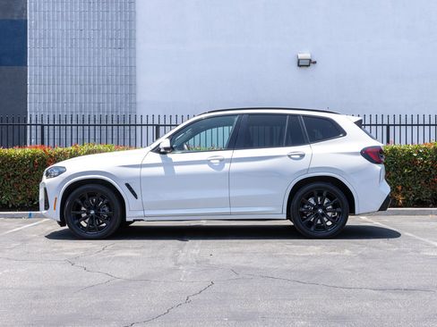 Used 2023 BMW X3 xDrive30i w/ M Sport Package AWD/4WD image 5
