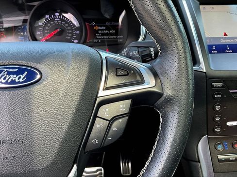 Used 2019 Ford Edge ST w/ Equipment Group 401A AWD/4WD image 11