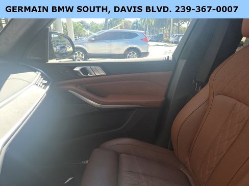 Certified 2022 BMW X7 M50i w/ Executive Package image 46