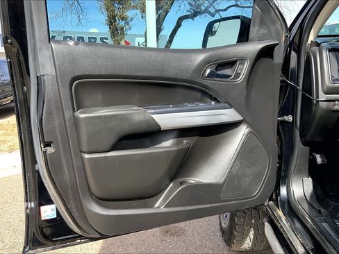 Used 2018 Chevrolet Colorado ZR2 w/ LPO, Premium Interior Package image 22