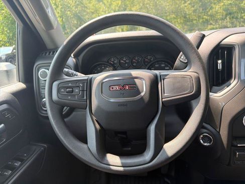 New 2026 GMC Sierra 2500 Pro w/ X31 Off-Road Package AWD/4WD image 15