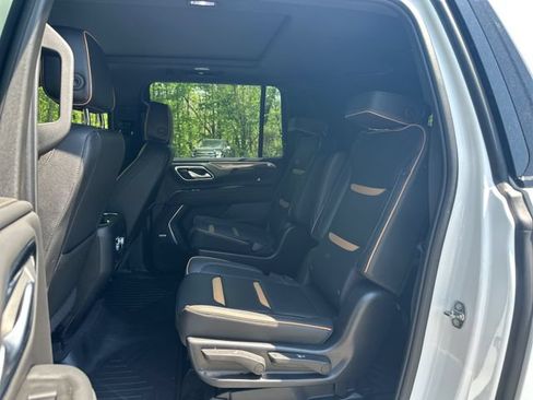 Used 2022 GMC Yukon XL AT4 w/ Max Trailering Package AWD/4WD image 13