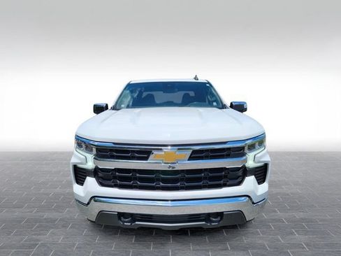 Used 2023 Chevrolet Silverado 1500 LT w/ Protection Package AWD/4WD image 2