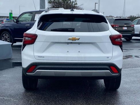 New 2026 Chevrolet Trax LT w/ Driver Confidence Package image 4