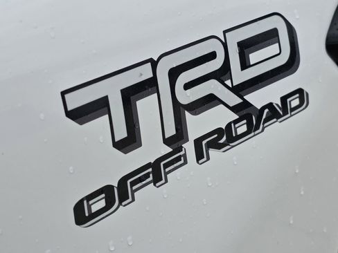 Used 2024 Toyota Tacoma TRD Off-Road AWD/4WD image 7
