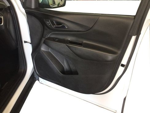 Used 2024 Chevrolet Equinox LT AWD/4WD image 21