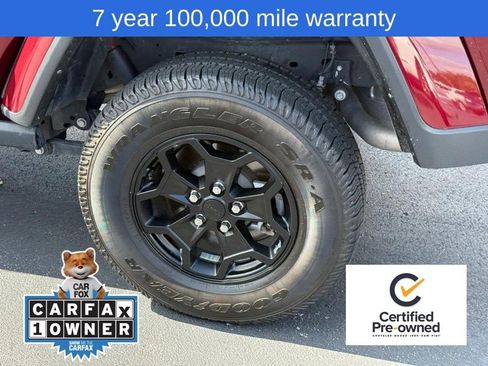 Certified 2021 Jeep Gladiator Willys image 7