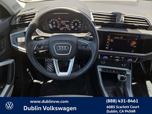 Used 2021 Audi Q3 2.0T Premium w/ Convenience Package AWD/4WD image 12