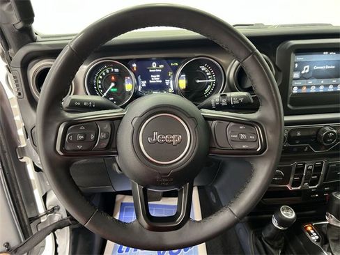 Used 2023 Jeep Wrangler Unlimited image 10