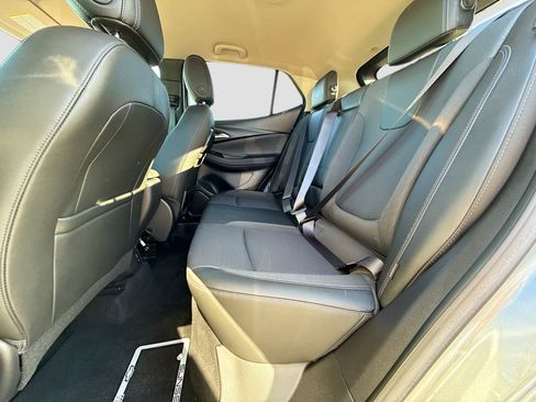 Used 2023 Buick Encore GX Select image 19