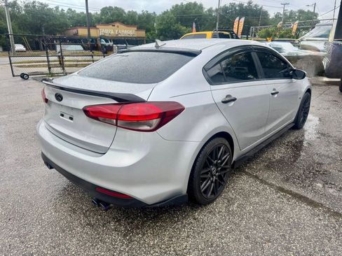 Used 2017 Kia Forte LX FWD image 3