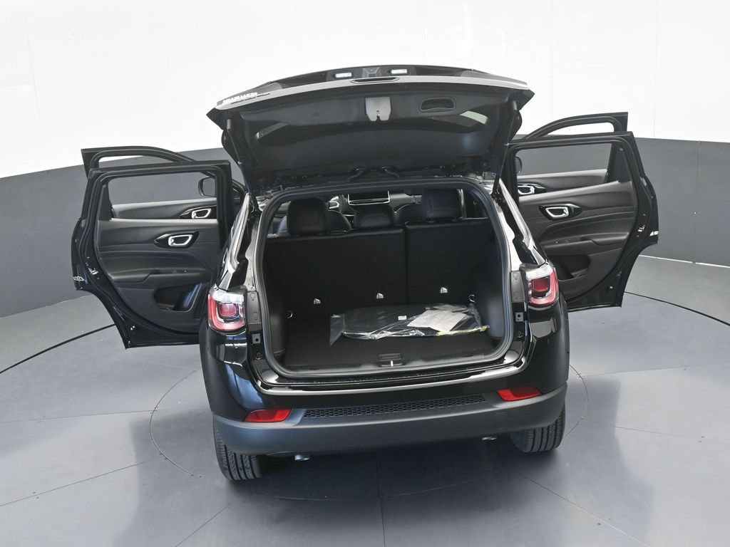 New 2026 Jeep Compass Latitude AWD/4WD image 62