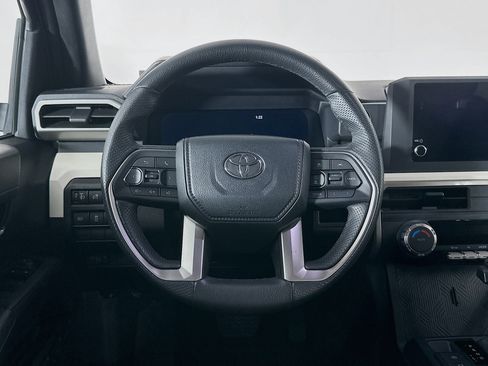 Used 2024 Toyota Tacoma TRD Off-Road image 18