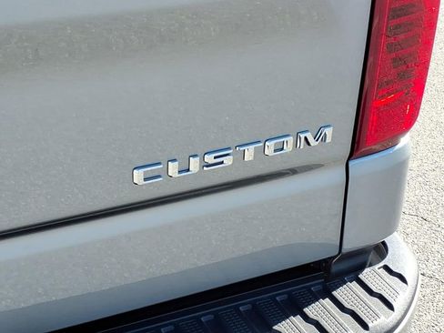 Used 2026 Chevrolet Silverado 1500 Custom image 5