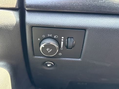 Used 2017 Jeep Grand Cherokee Altitude AWD/4WD image 30