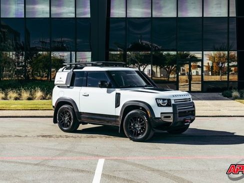 Used 2022 Land Rover Defender 90 X-Dynamic S image 37