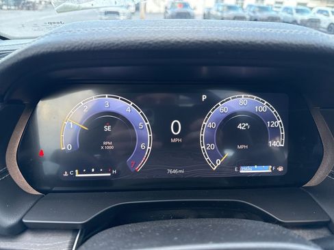 Used 2025 Jeep Grand Cherokee L Limited w/ Black Appearance Package image 6