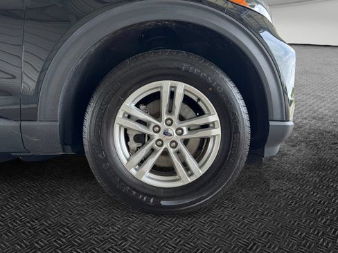 Certified 2023 Ford Explorer XLT AWD/4WD image 11